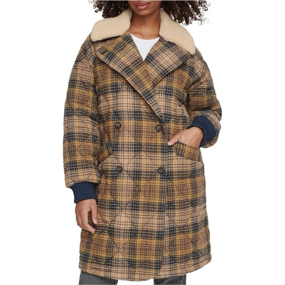 Levi's Jackets & Blazers - Levi’s Quilted Plaid Double Breasted Fleece Jacket with Cream Collar L
